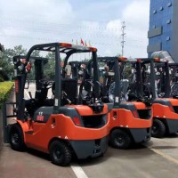 1.5-3.5 ton LPG/Gasoline forklift transportation truck with EPA approval cheap sale