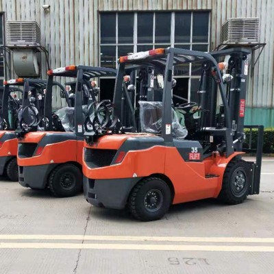 Hot sell Petrol/Gas Forklift at 1.5/1.8/2.0/2.5/3.0/3.5 Ton with Japanese NISSAN Engine and Ce Certificate