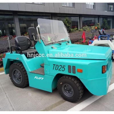 2.5 ton towing tractors prices with Japanese imported diesel engine